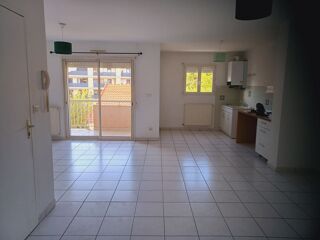  Appartement � louer 4 pi�ces 66 m� Valence