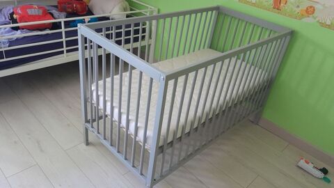 Lit � barreaux 50 Le Tour-du-Parc (56)