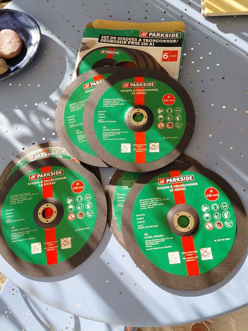 PARKSIDE&reg; Meuleuse d'angle PWS 230 A1 
plus 7 disques
Bricolage
