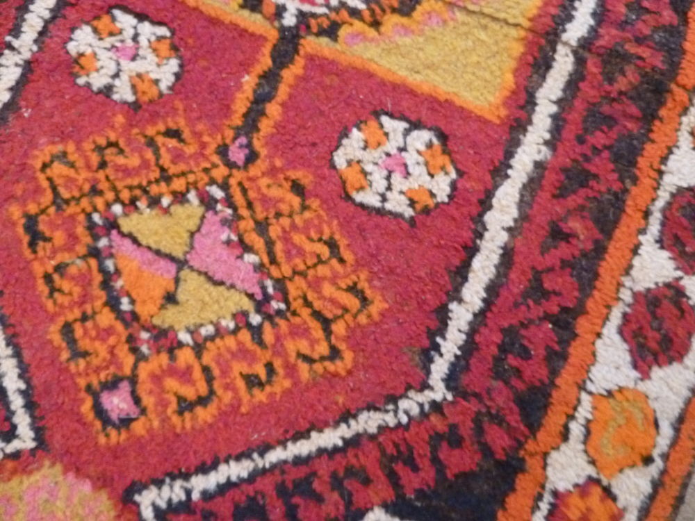 Tapis yastik d'Anatolie,
115 cm x 56 cm Décoration