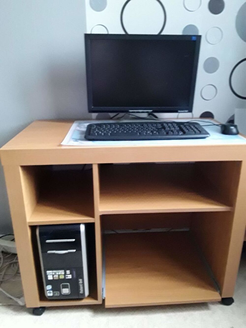 Bureau solide informatique et petit meuble &agrave; roulettes neuf Meubles