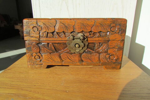 Trs ancienne boite en bois chinoise, fin 19 , dbut 20 95 Paris 15 (75)