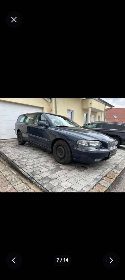 Volvo V70 2.4i 10S 2001 occasion Fr&eacute;jus 83600
