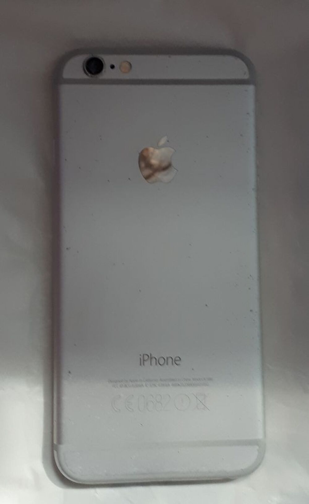 IPHONE 6 de 128 Go Gris sid&eacute;ral Téléphones et tablettes