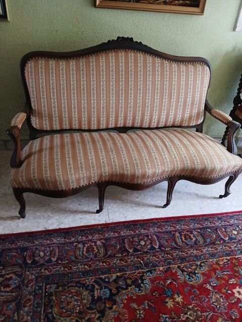 canape style 150 Saint-Vincent-de-Paul (40)