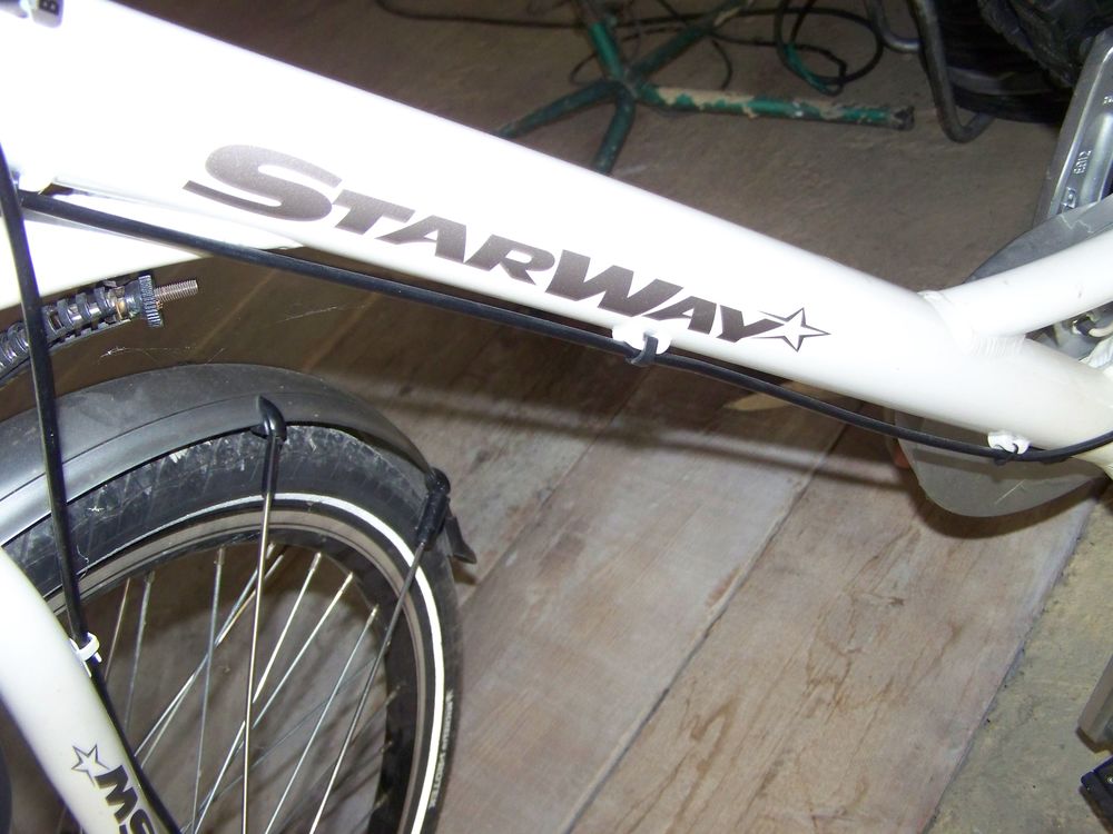 v&eacute;lo &eacute;lectrique de marque STARWAY Vélos