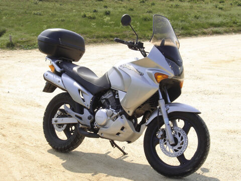 Moto HONDA 2003 occasion Nantes 44000