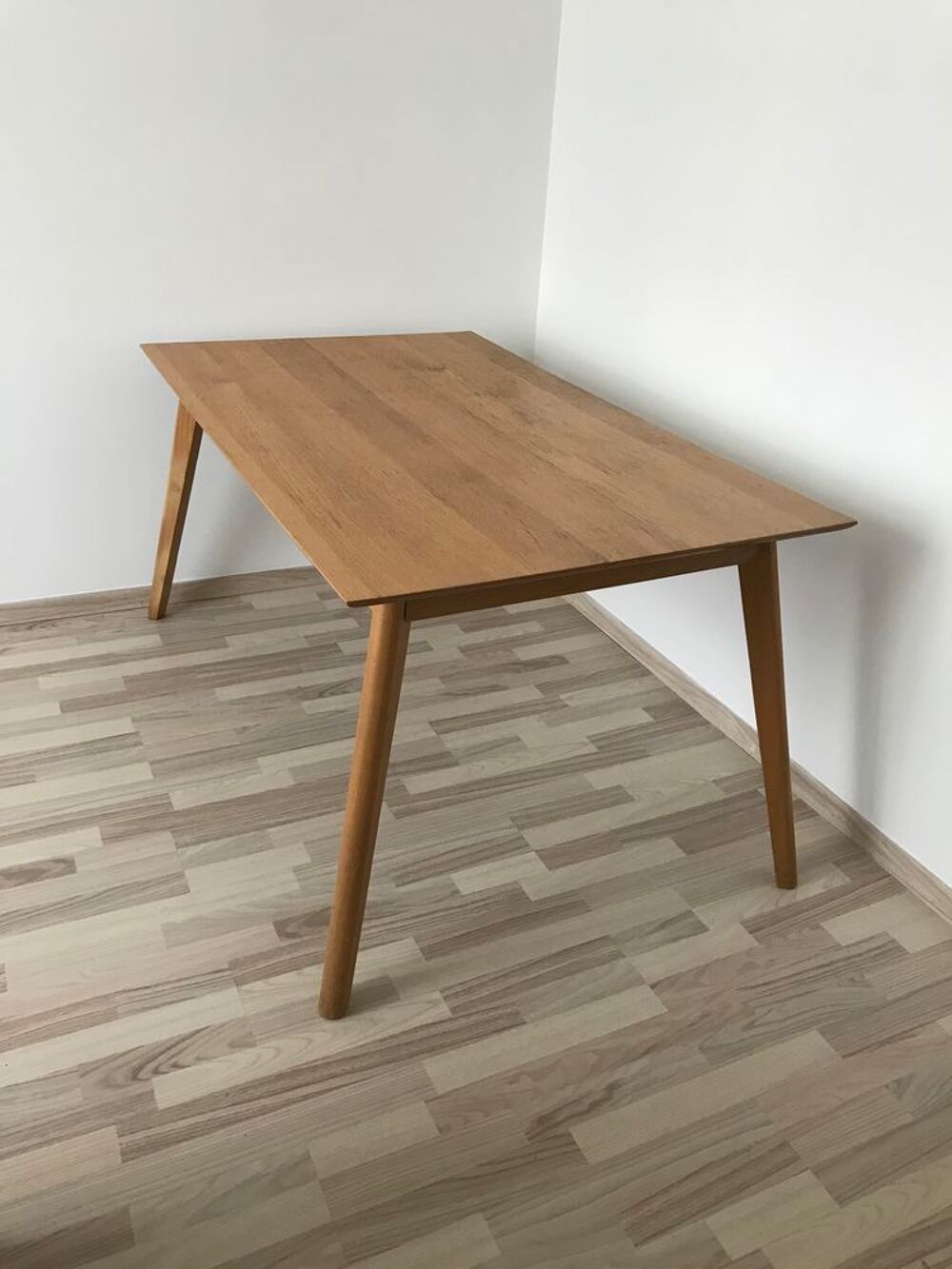 table &agrave; manger en bois Meubles