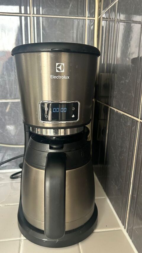 Machine �   caf� 30 Paris 15 (75)