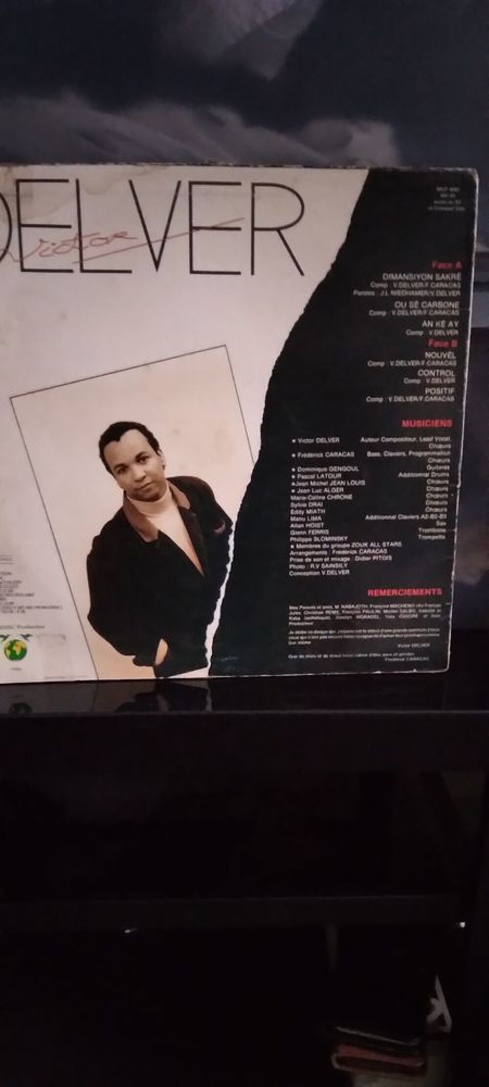 un album de musique tropicale vintage CD et vinyles