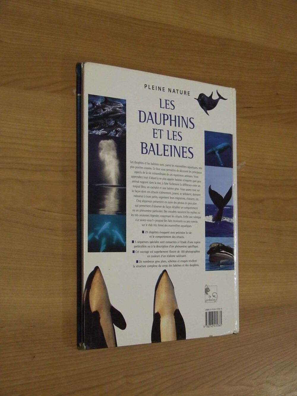 Livre, Les dauphins et les baleines de Robin Kerrod Livres et BD