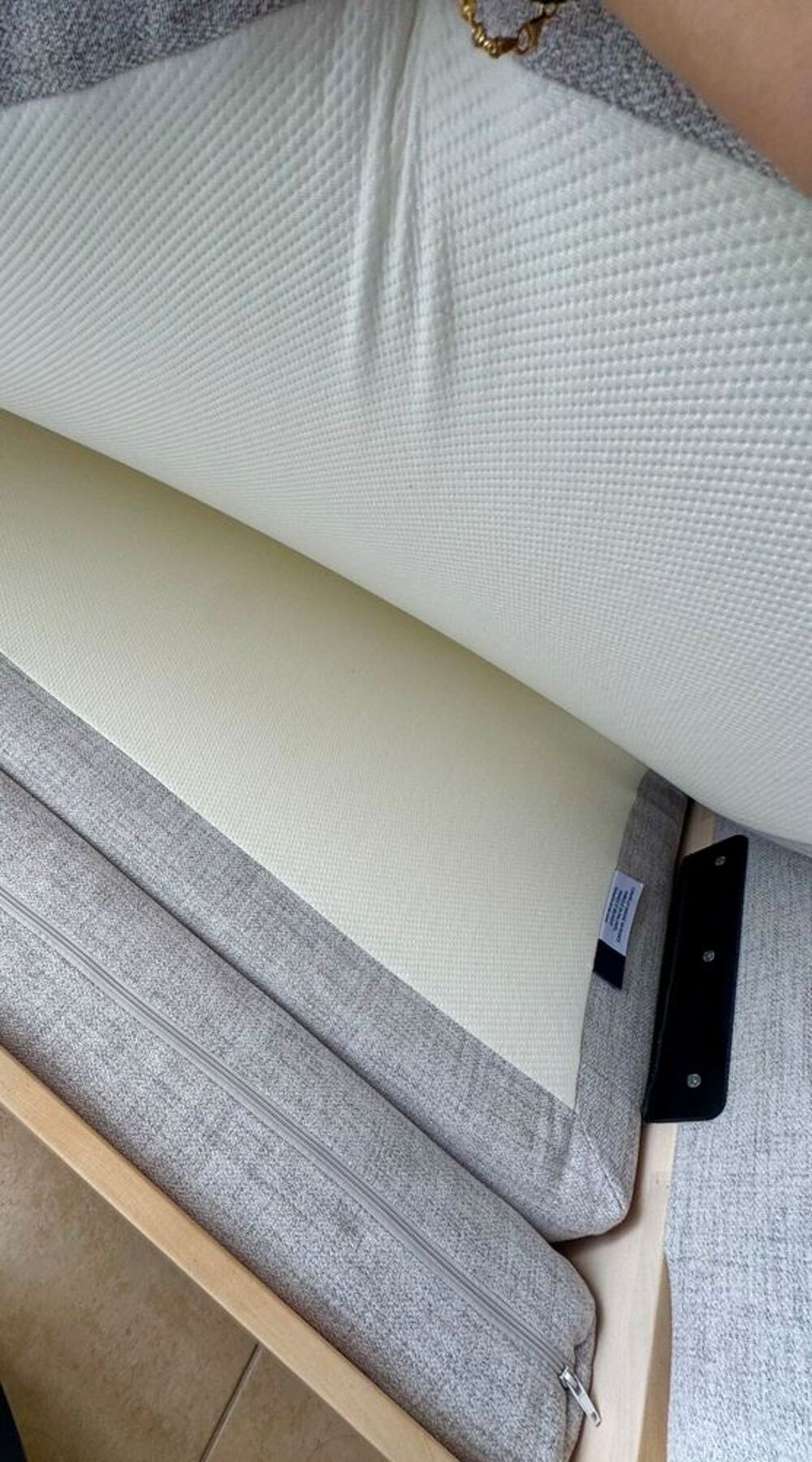 Canap&eacute; Tediber beige ultra confortable &quot; Etat neuf Meubles