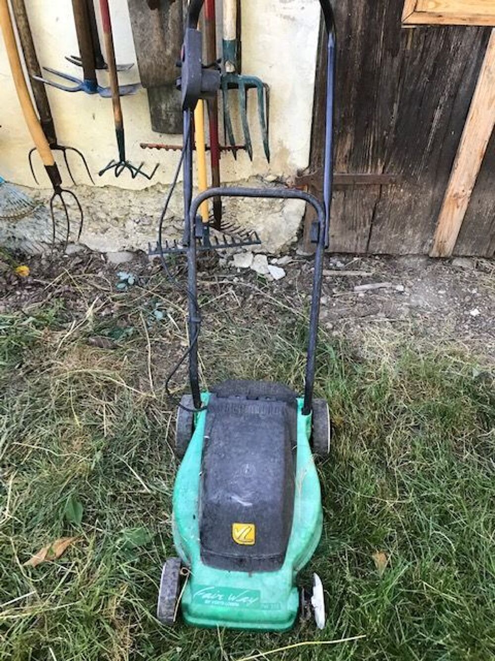 Tondeuse &agrave; gazon &eacute;lectrique Vert Loisirs Jardin