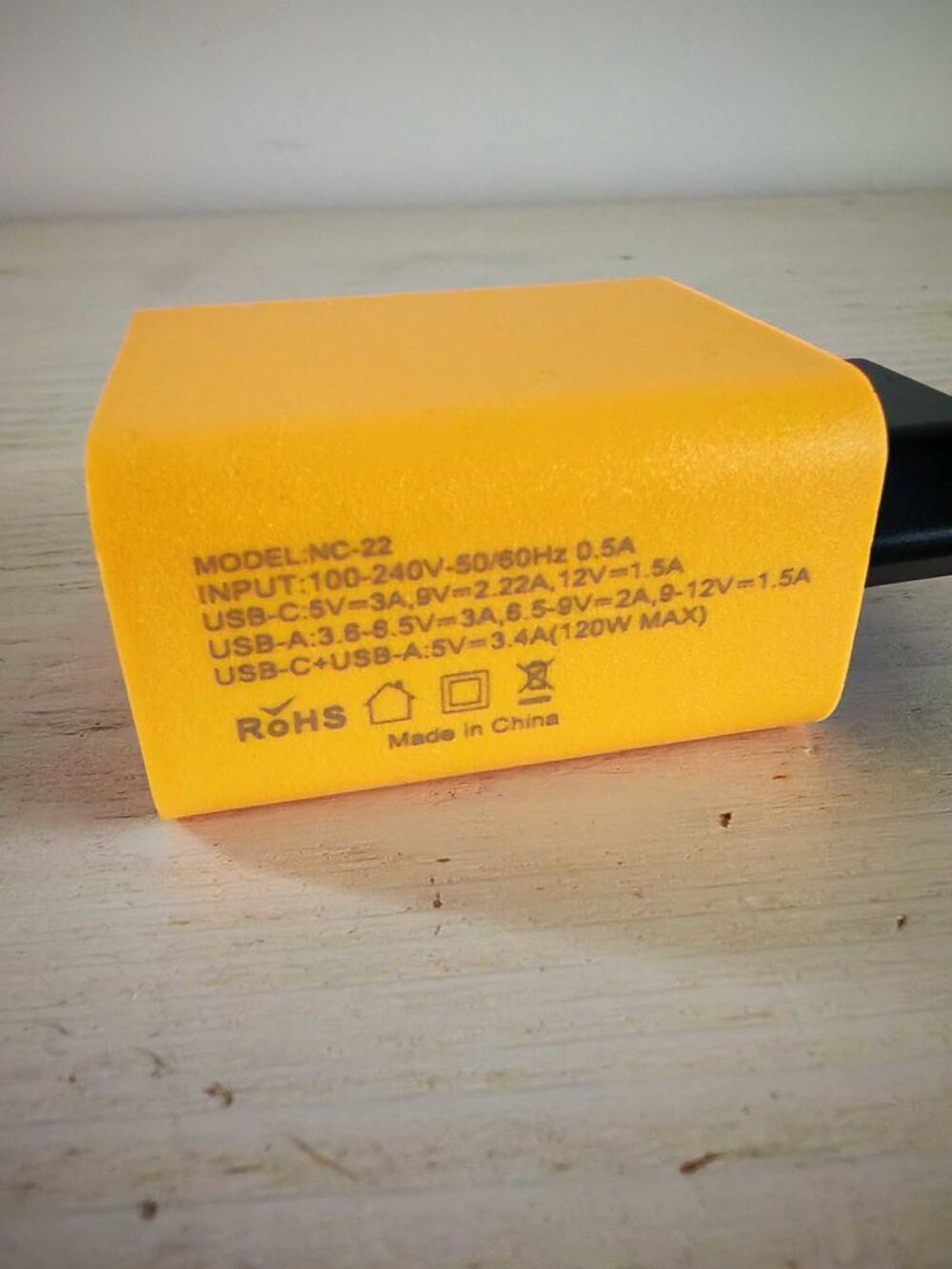 chargeur rapide multicables USB Téléphones et tablettes