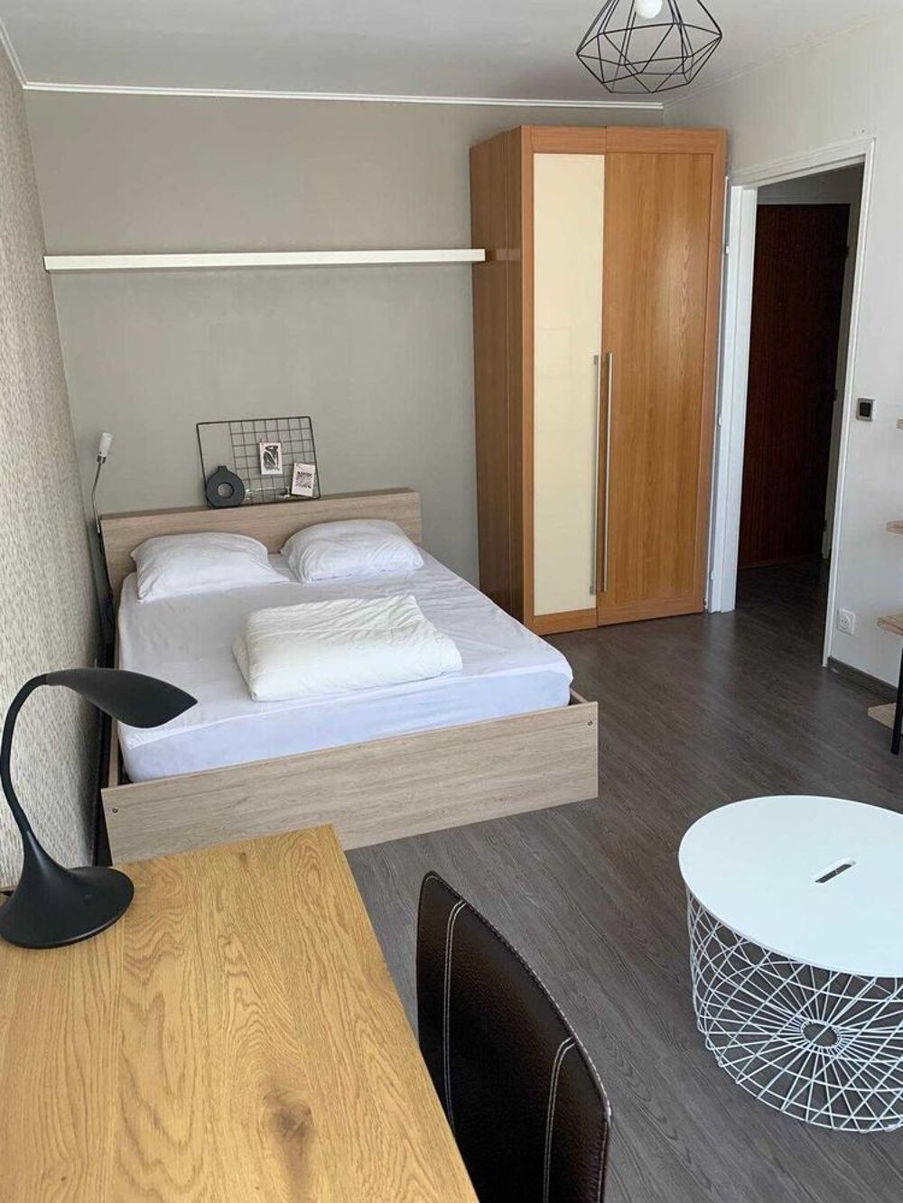 Location Appartement Magnifique T1Bis rénové 28m2 Reims centre ville Reims