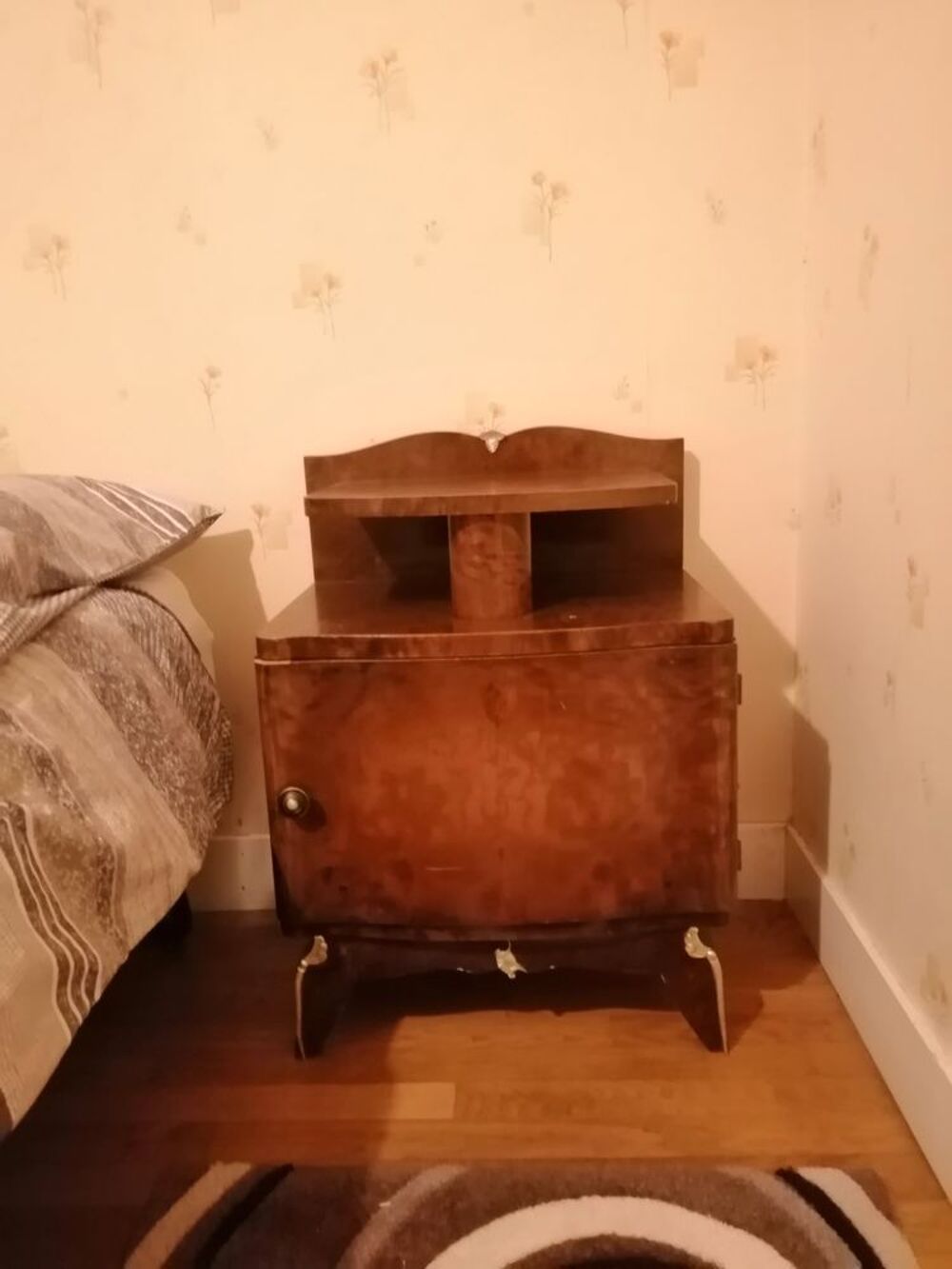 Chambre compl&egrave;te en loupe d'orme ann&eacute;e 1950 Meubles