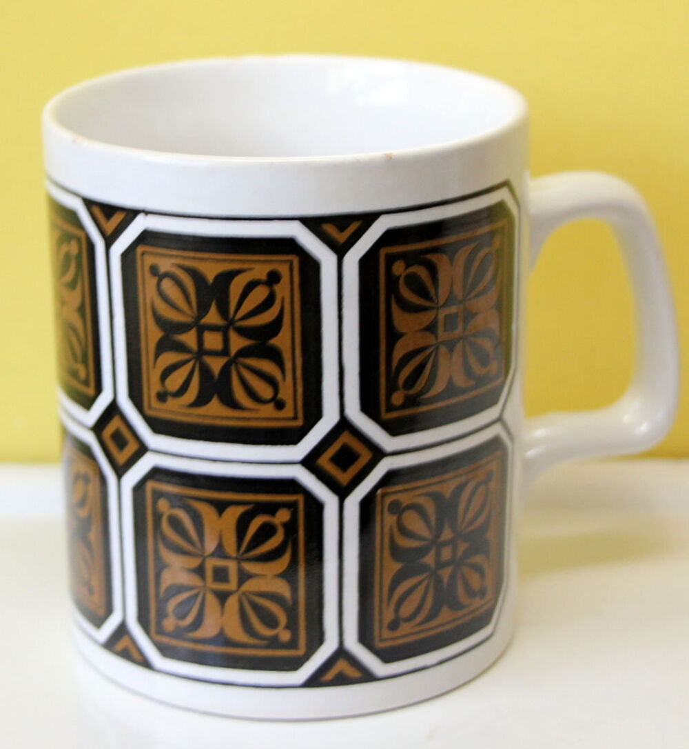 Tasse mug vintage 60 - 70 STAFFORDSHIRE POTTERIES ENGLAND da Cuisine