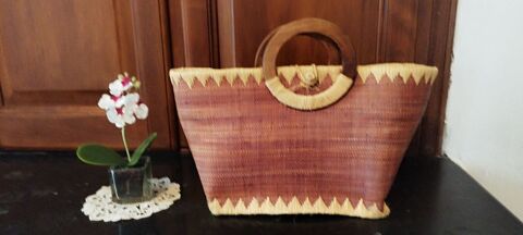 Sac à main en paille,raphia 7 Écuisses (71)