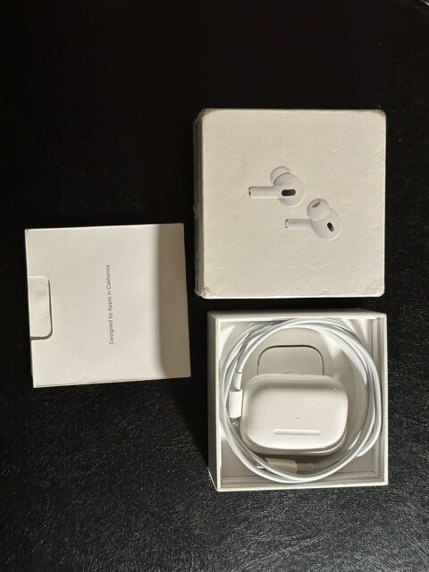 Apple AirPods Pro 2 �couteurs sans Fil, Casques et �couteurs 110 Dampierre-en-Yvelines (78)