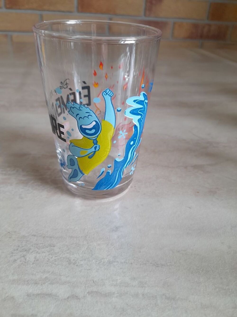 VERRES DESSINS ANIMES Jeux / jouets