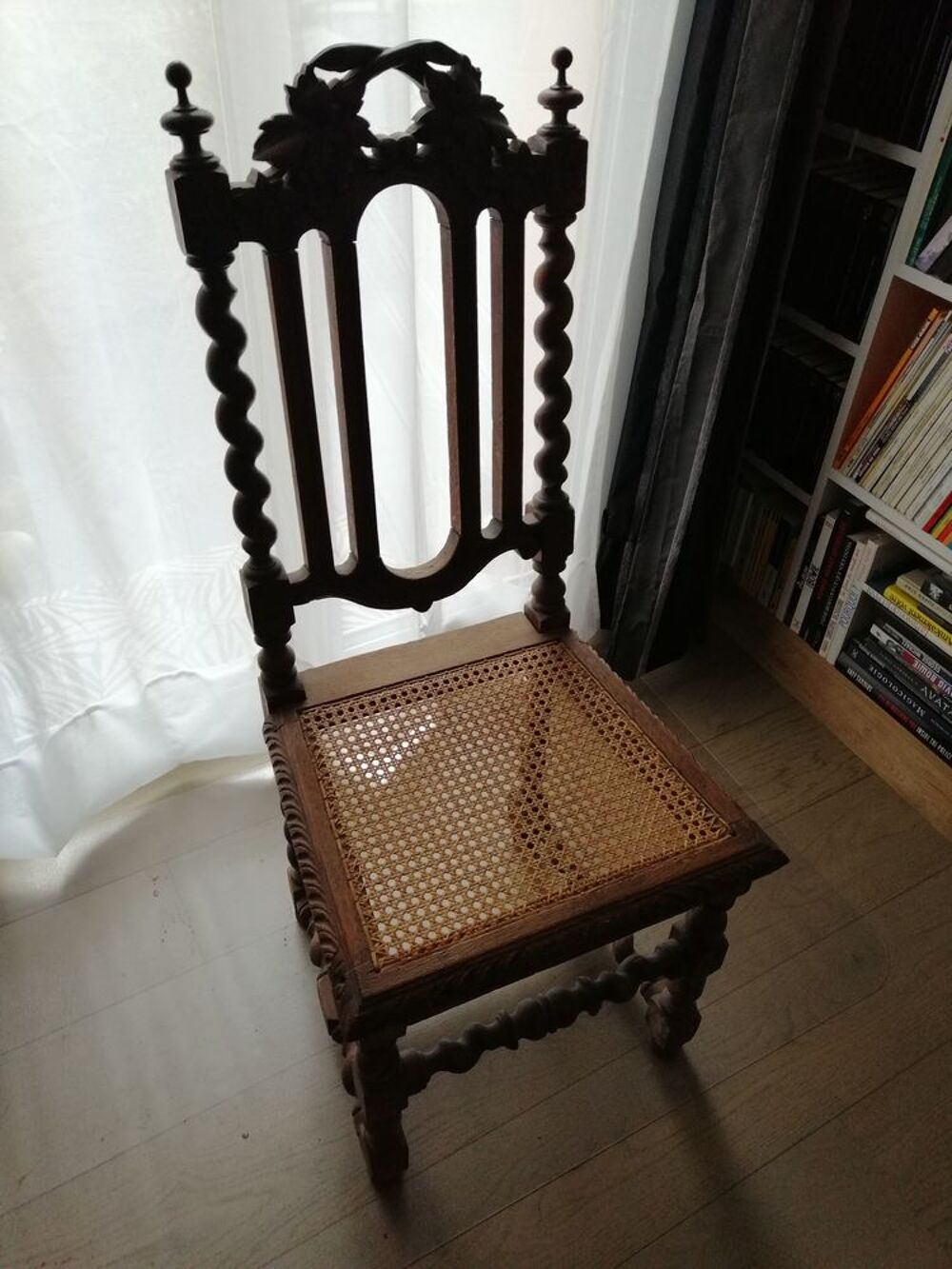 6 chaises Henri II ! Meubles