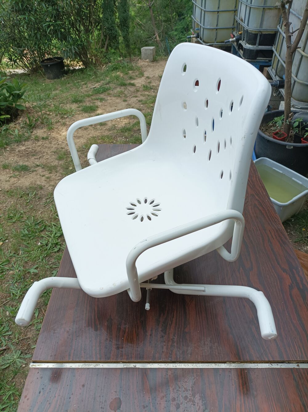 chaise pour lave personne handicape Meubles