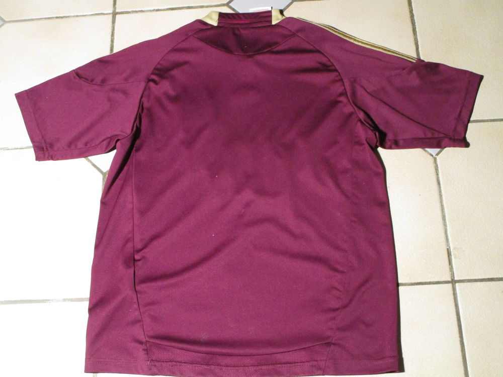 VIEUX MAILLOT O.L 2010 OLYMPIQUE LYONNAIS 