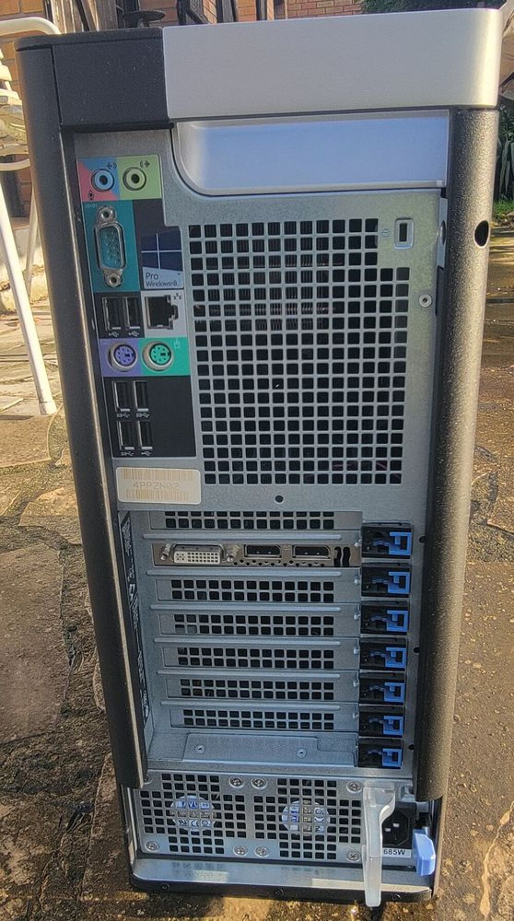 Dell Pr&eacute;cision t3610-X&eacute;on/16GB/SSD 250GB/HDD 500GB/Wind11Pro Matériel informatique