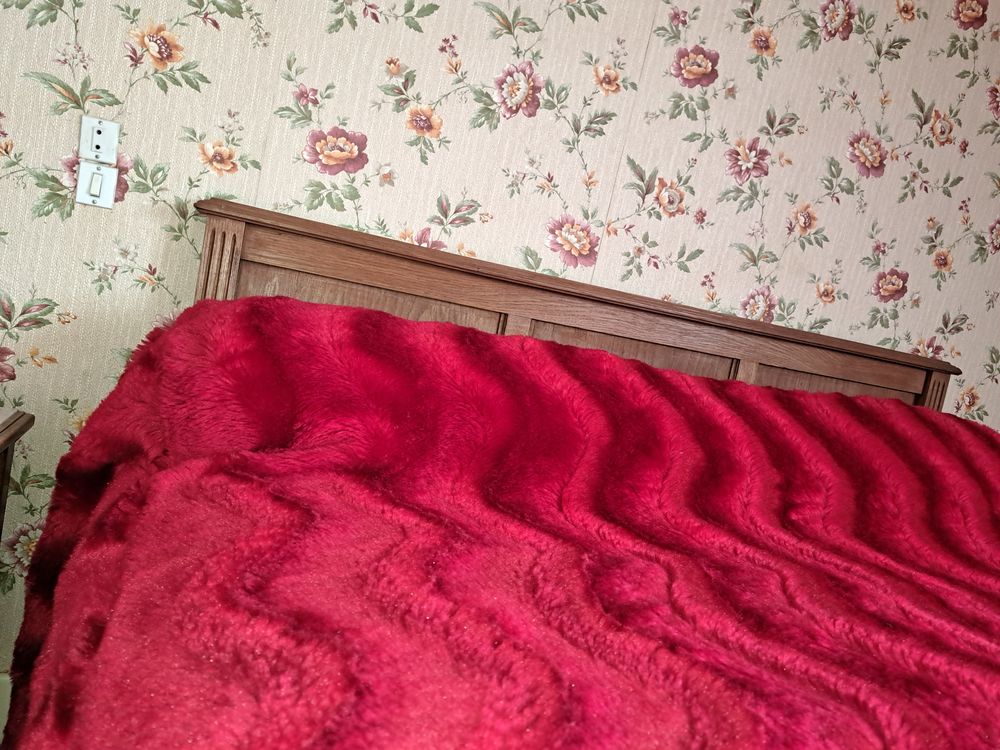 Chambre &agrave; coucher (2 adultes) &agrave; r&eacute;cup&eacute;rer sur place Meubles