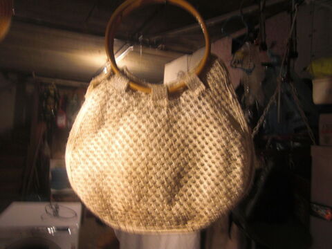 sac avec poigne  pour femme 12 Ambert (63)