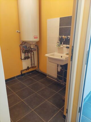  Atelier à louer 3/4 pièces 160 m²