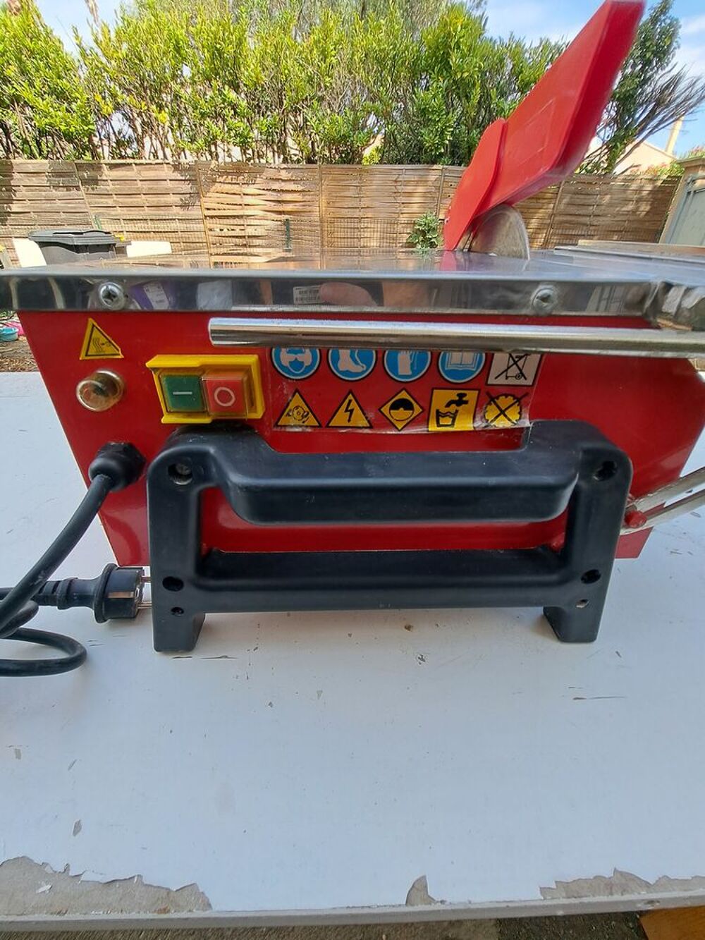 Coupe carreau &eacute;lectrique TOMECANIC Baticoup N3 900W Bricolage