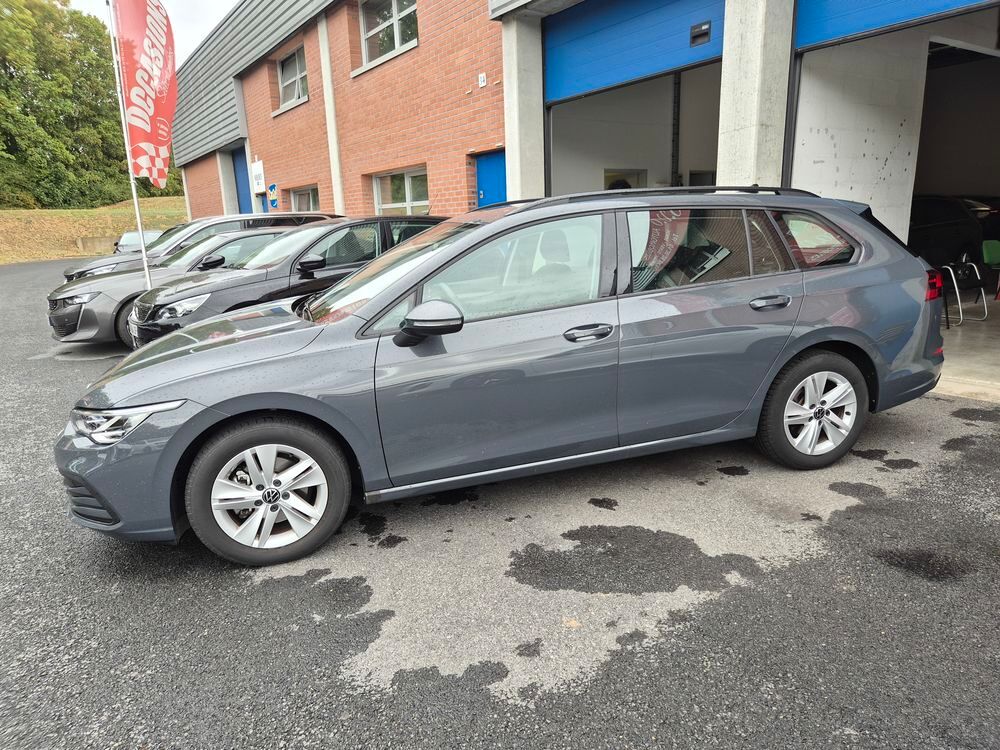 Golf VOLKSWAGEN GOLF VIII SW 1.0 ETSI OPF 110 LIFE BUSINESS DSG7 2023 occasion 60230 Chambly