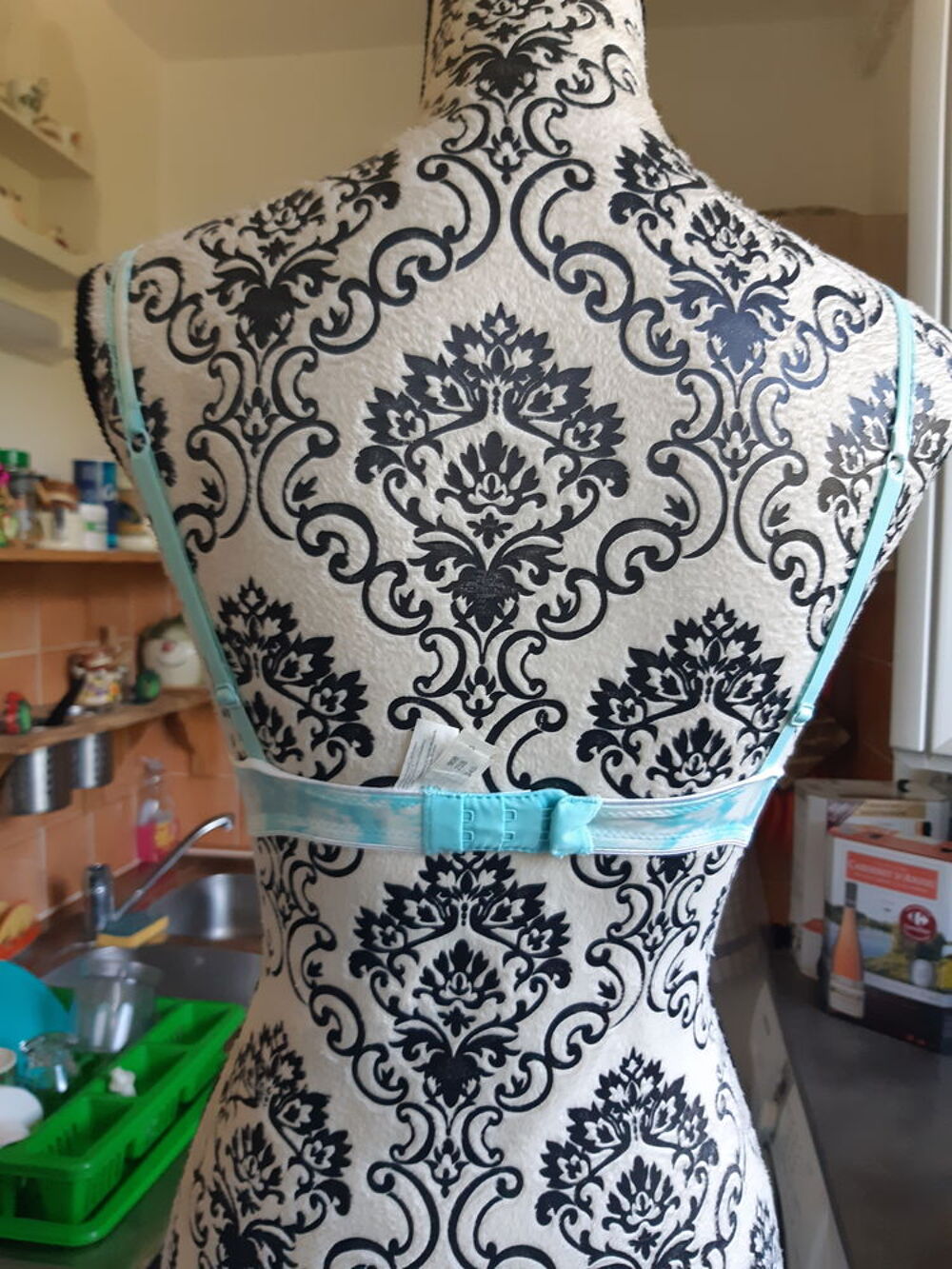 soutien gorge , a armature, a motifs bleu caraibes ,NEUF Vêtements
