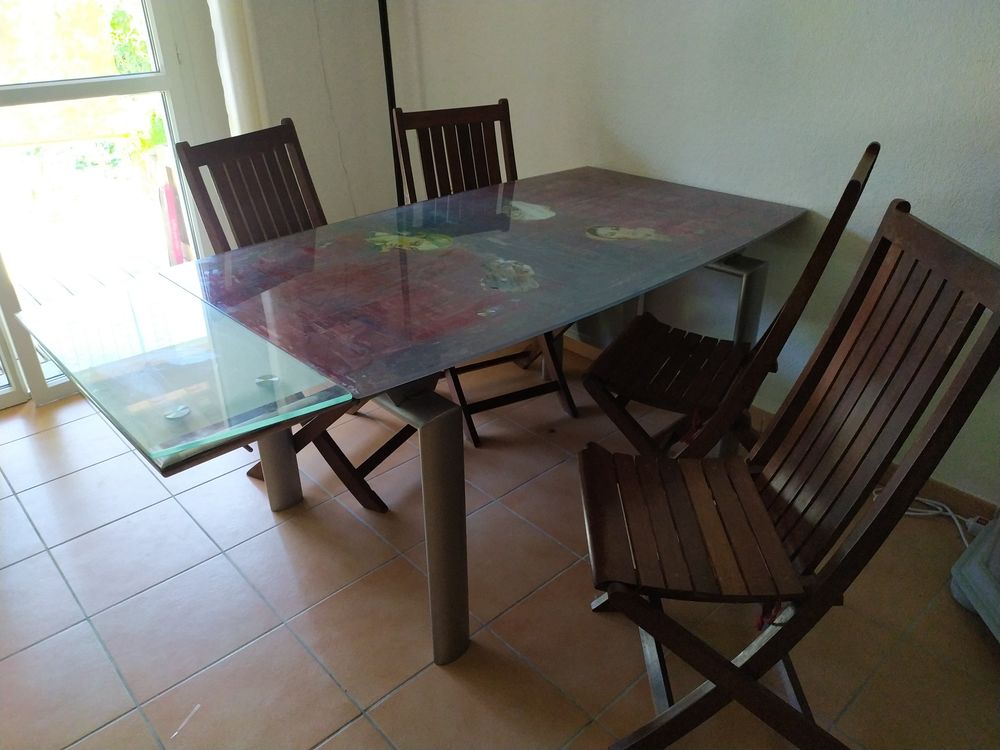 Table en verre / pi&egrave;ce unique + chaises en tek Meubles