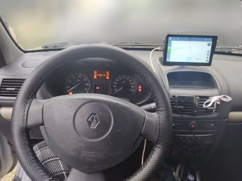 Renault Clio II Clio 1.2 16v Confort Authentique 2004 occasion Chelles 77500