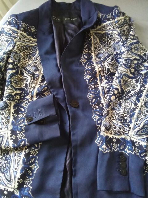 Jolie veste Toulon (83)