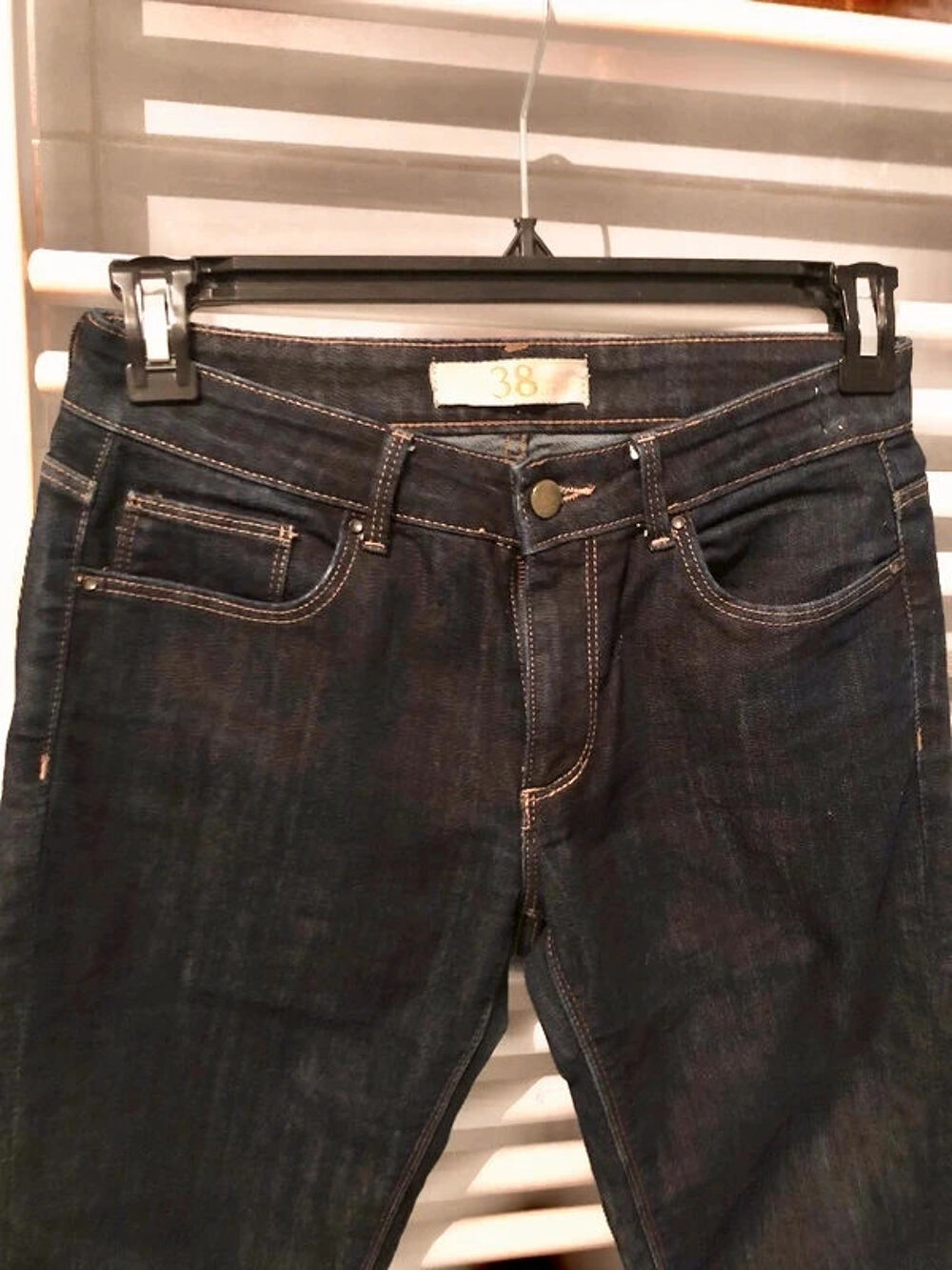 Jeans slim Zara taille 38 neuf &agrave; 8 euros Vêtements