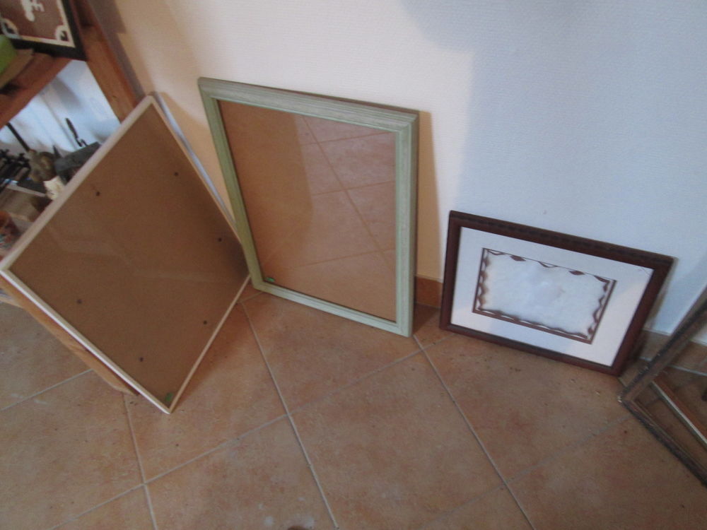 Cadres avec verres pour tableaux ou photos Décoration