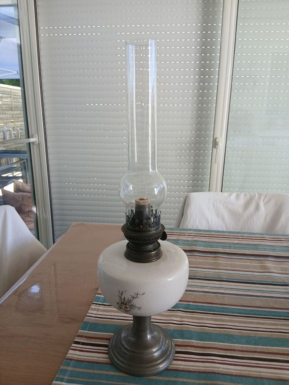 LAMPE A PETROLE ANCIENNE Décoration
