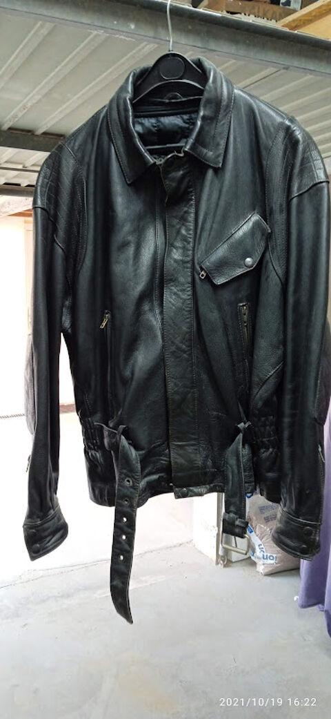 blouson moto , cuir perfecto 35 Lanon-Provence (13)