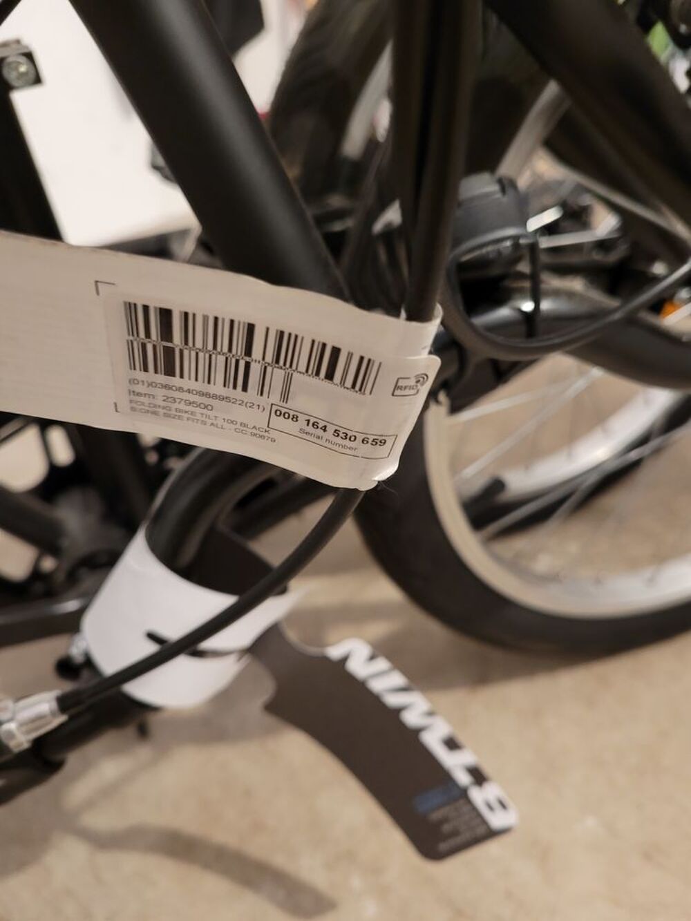 2 v&eacute;los pliants b'win Vélos