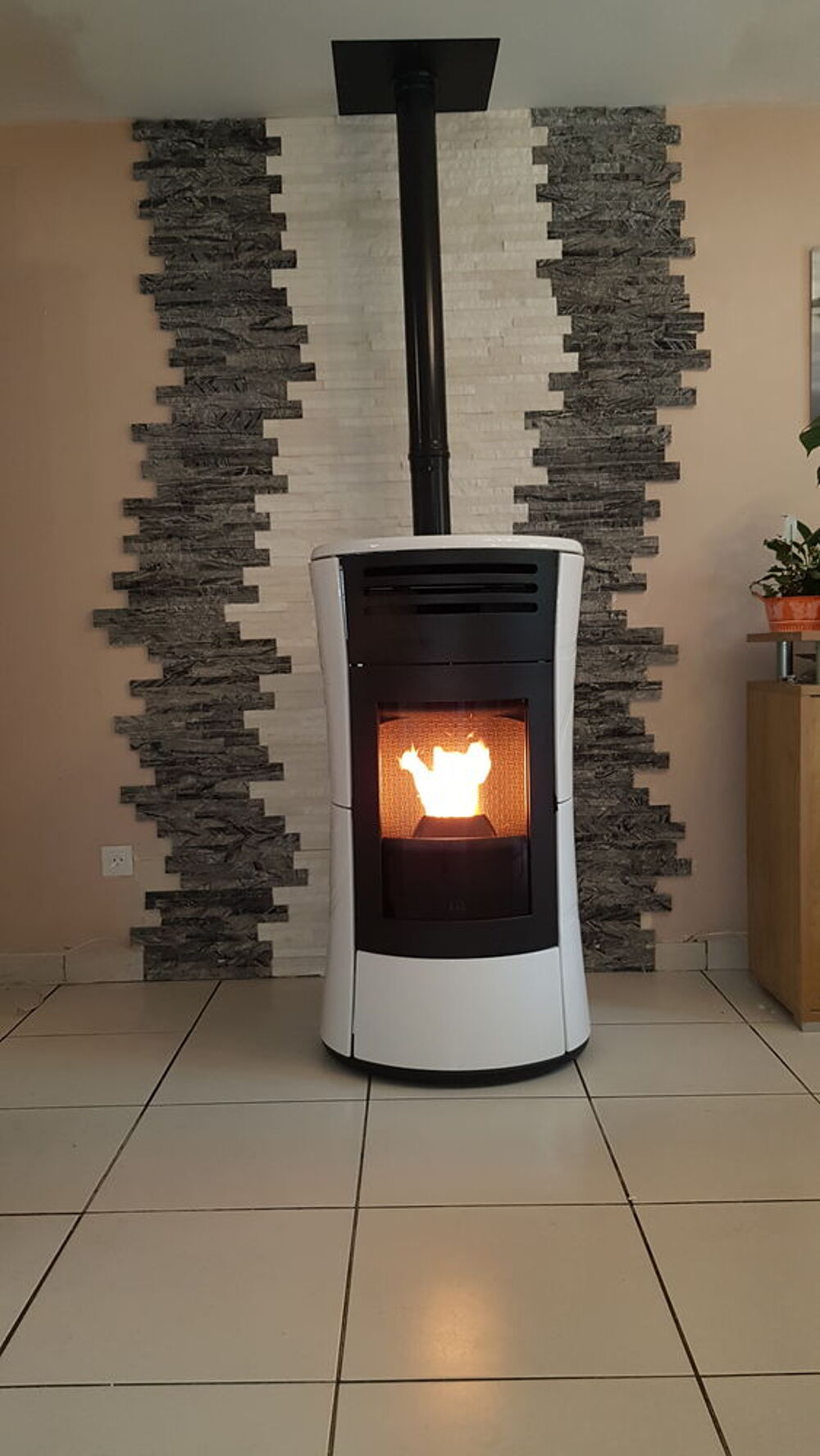   INSTALLATEUR DE POELE DE CHAUFFAGE 