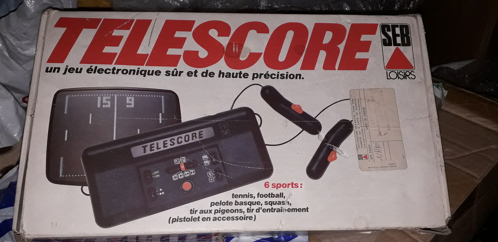 Console t&eacute;lescore SEB de l'ann&eacute;e 1977 Consoles et jeux vidos