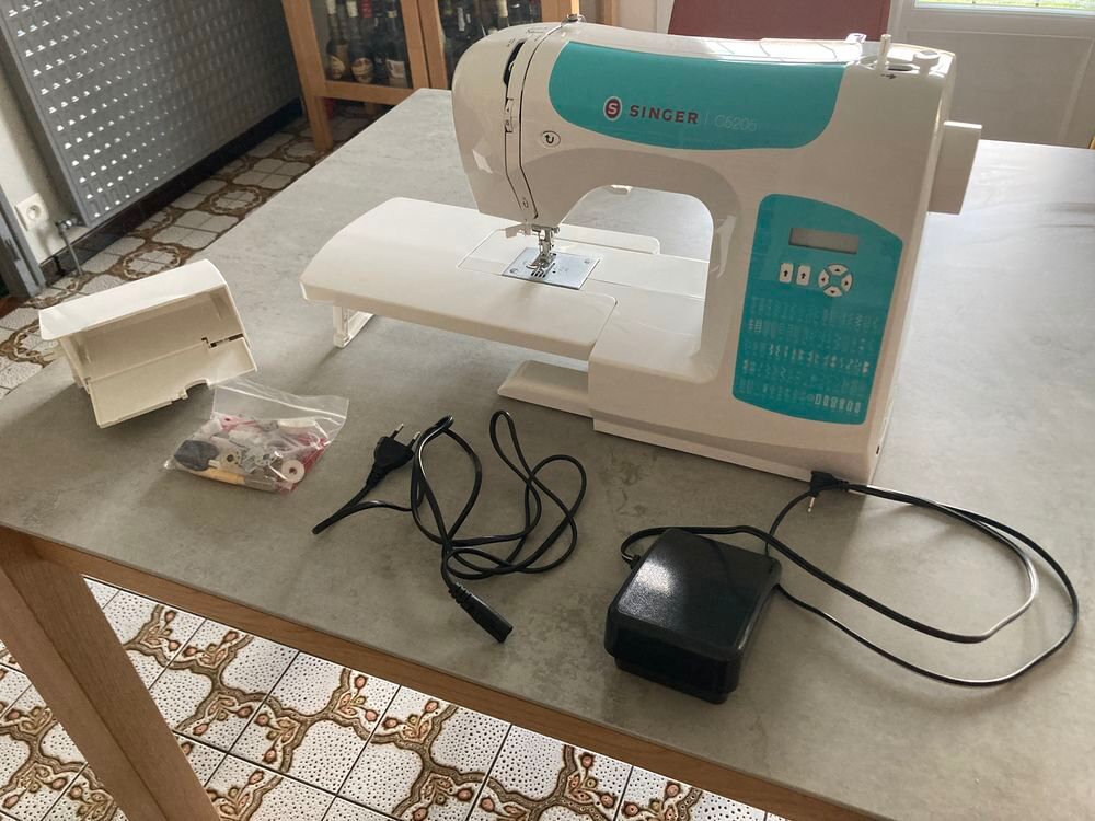 Machine &agrave; coudre Singer C5205 Electroménager