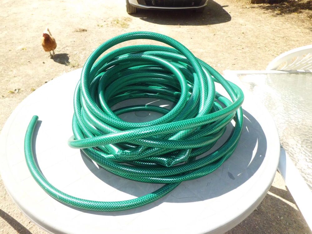  tuyau d'arrosage 25 m + kit manette tout neuf Jardin