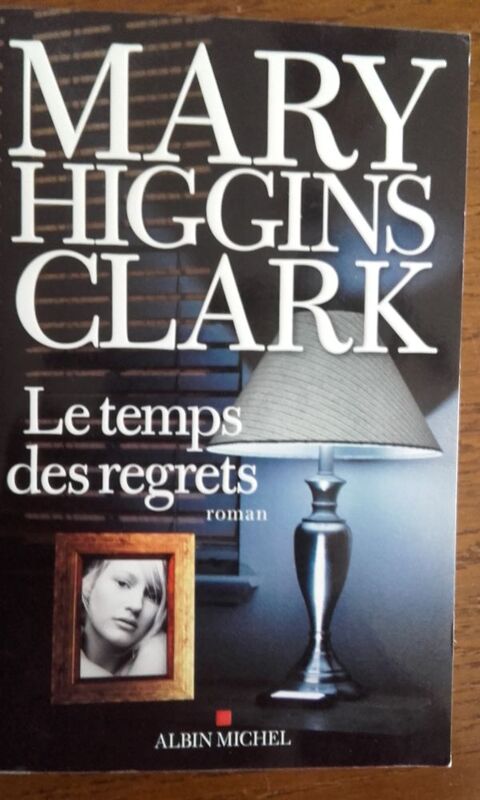 Livre de MARY HIGGINS CLARK 3 tampes (91)