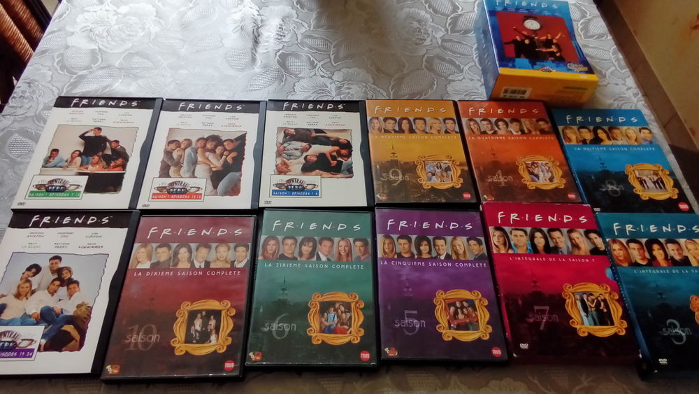 DVDS les Friends 
Consoles et jeux vidos