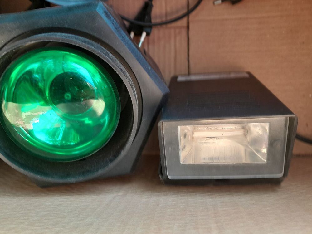 Ensemble Spots couleur, lampe noire et stromboscope
Vintage Audio et hifi