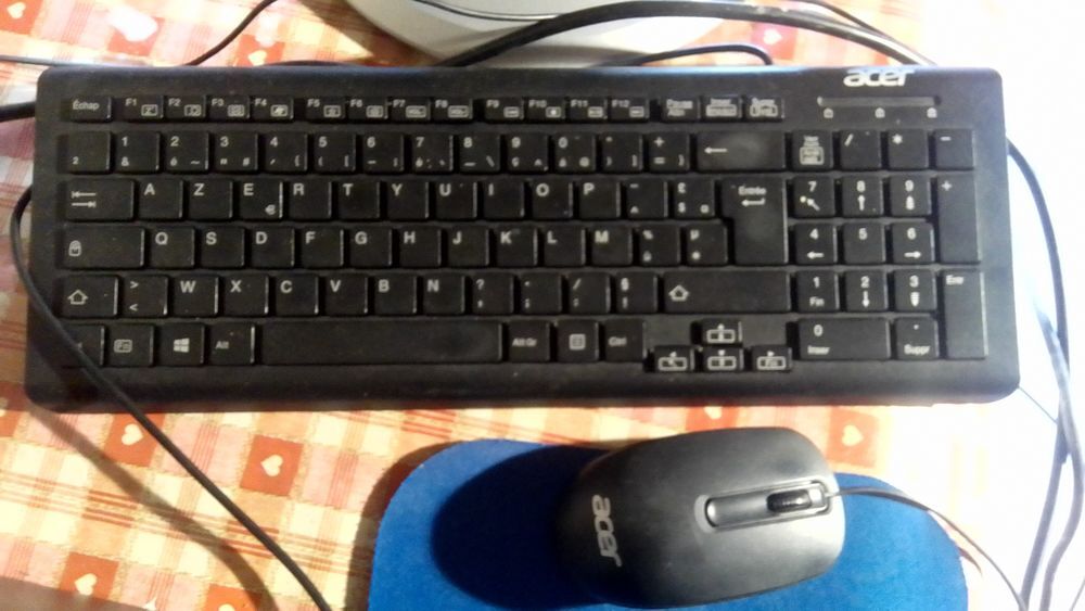 Ordinateur de bureau Matériel informatique